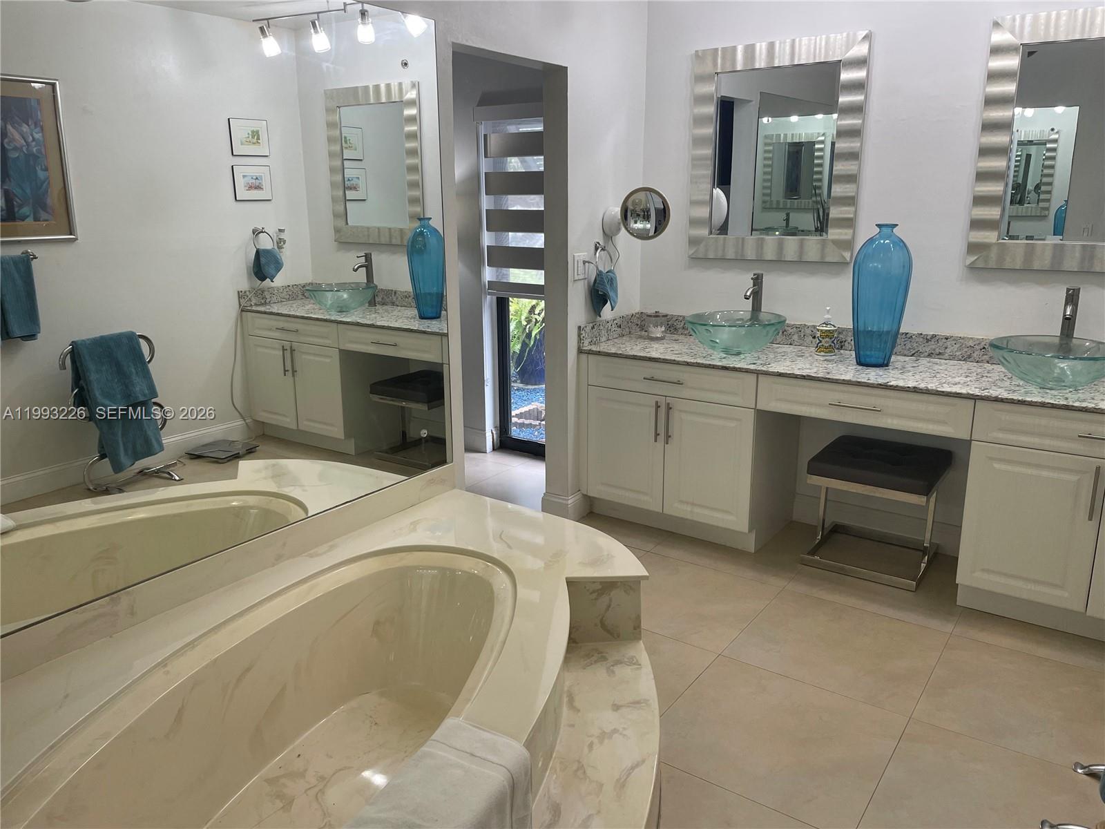 MIAMI LAKES WINDMILL GATE - Residential