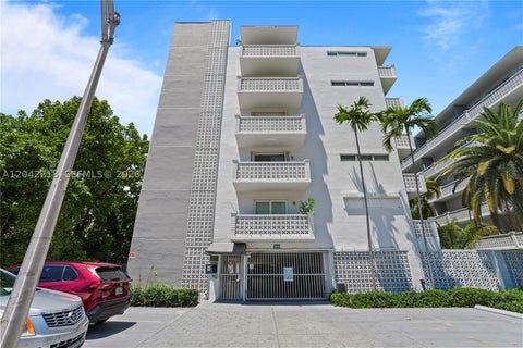 Tiny photo for 1614 West Ave #203, Miami Beach, FL 33139 (MLS # A12042218)