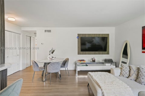 Tiny photo for 1614 West Ave #203, Miami Beach, FL 33139 (MLS # A12042218)