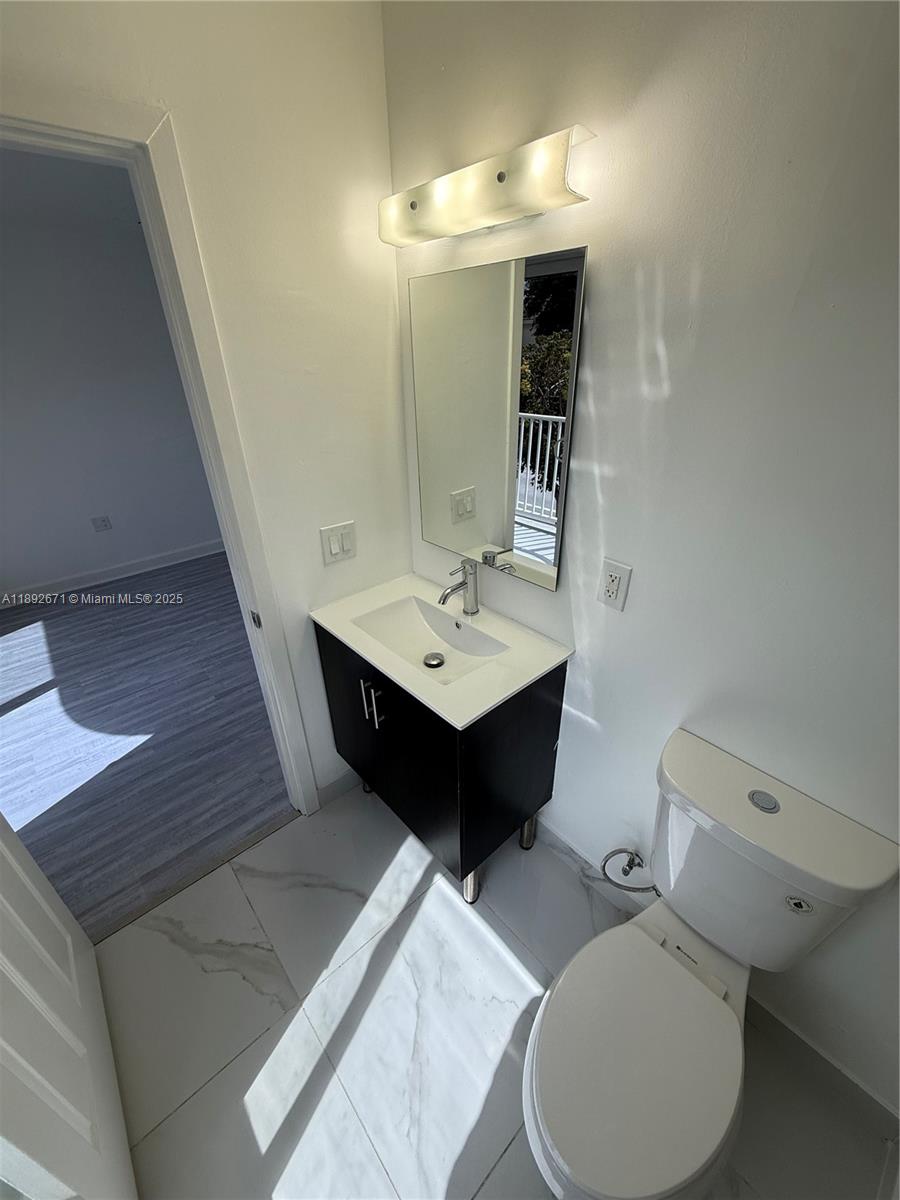 PARADISE GARDENS - Residential Lease