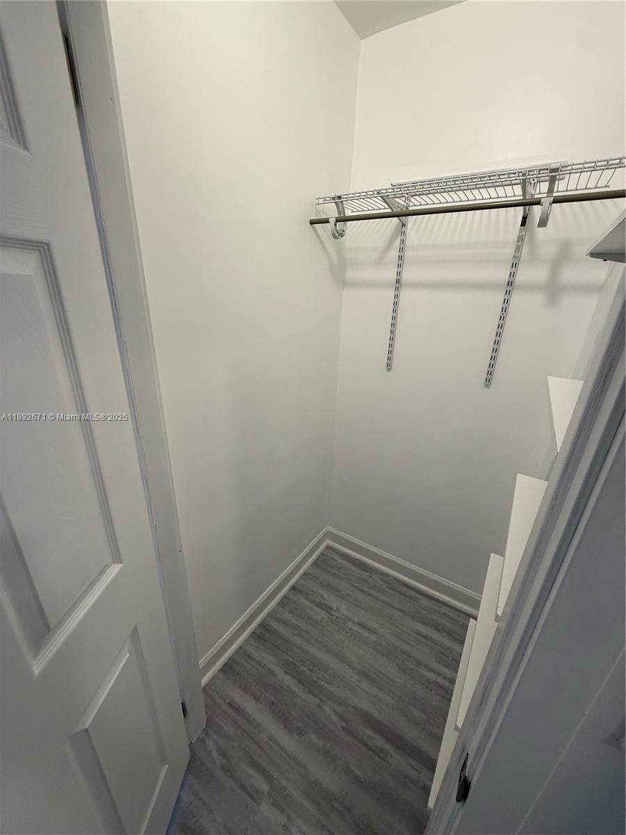 PARADISE GARDENS - Residential Lease