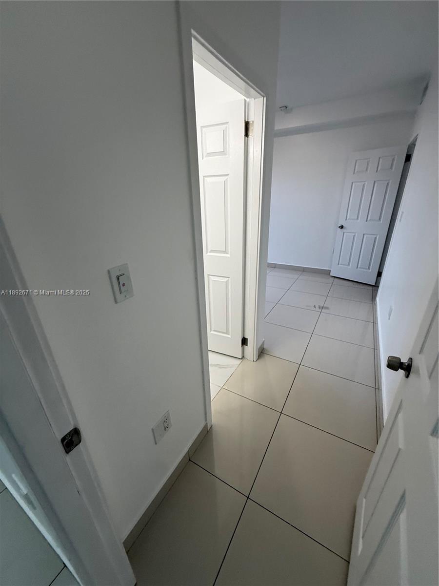PARADISE GARDENS - Residential Lease
