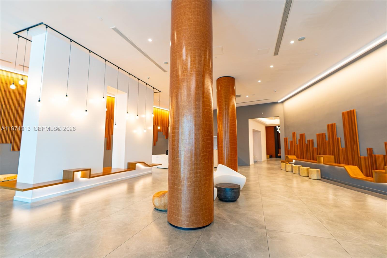 WIND CONDO - Residential