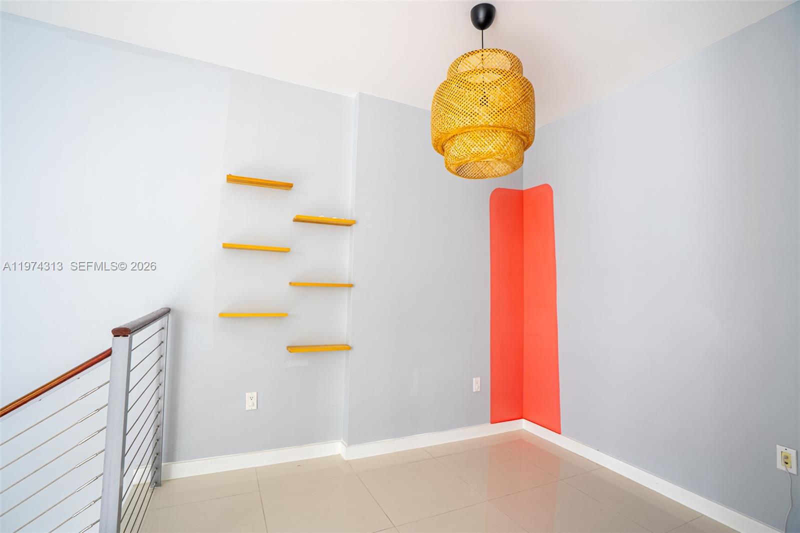 WIND CONDO - Residential