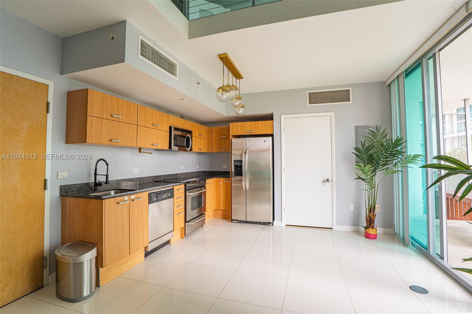 WIND CONDO - Residential