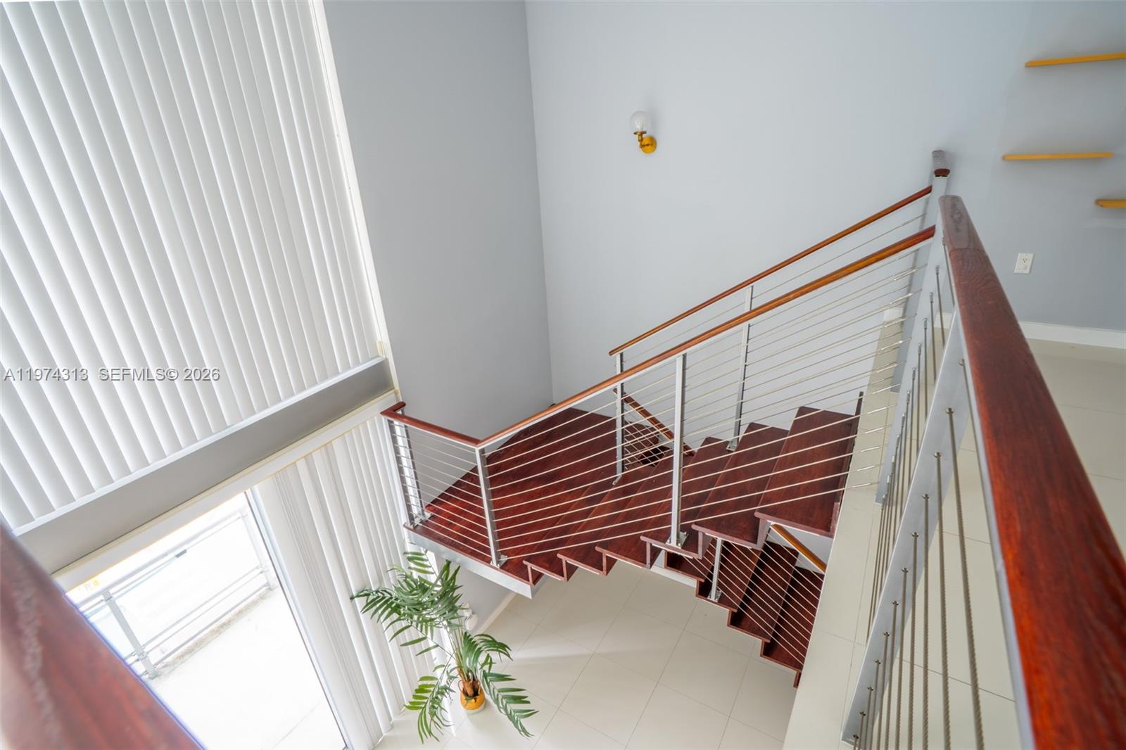 WIND CONDO - Residential