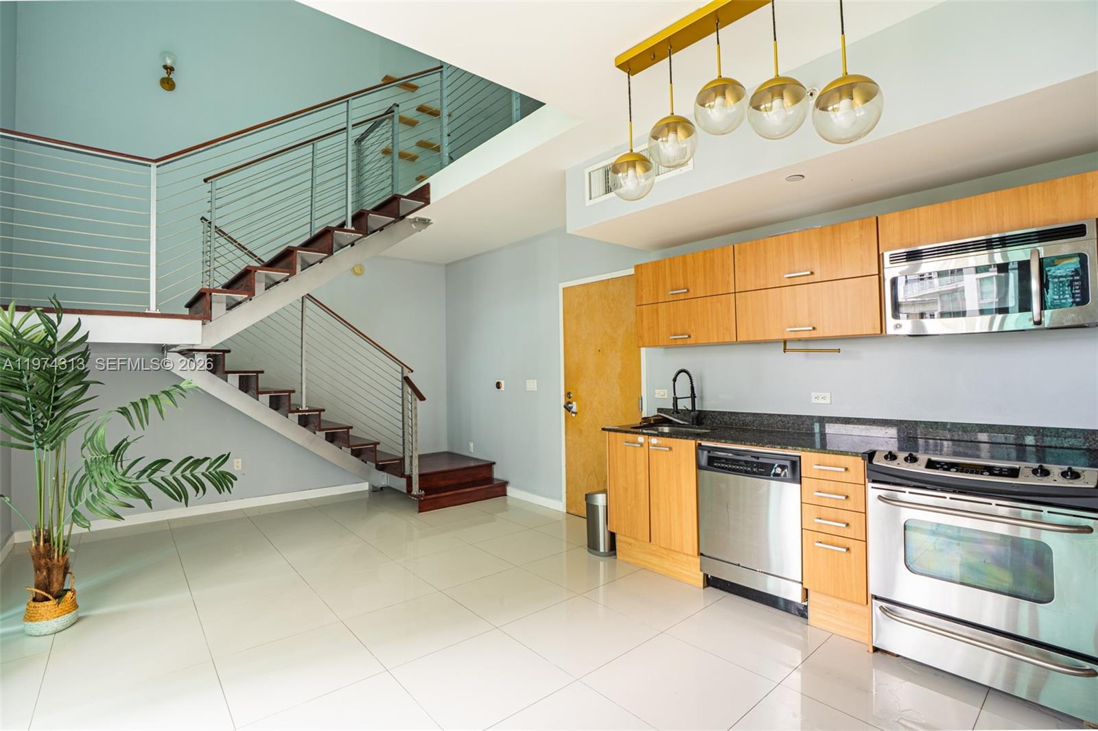 WIND CONDO - Residential