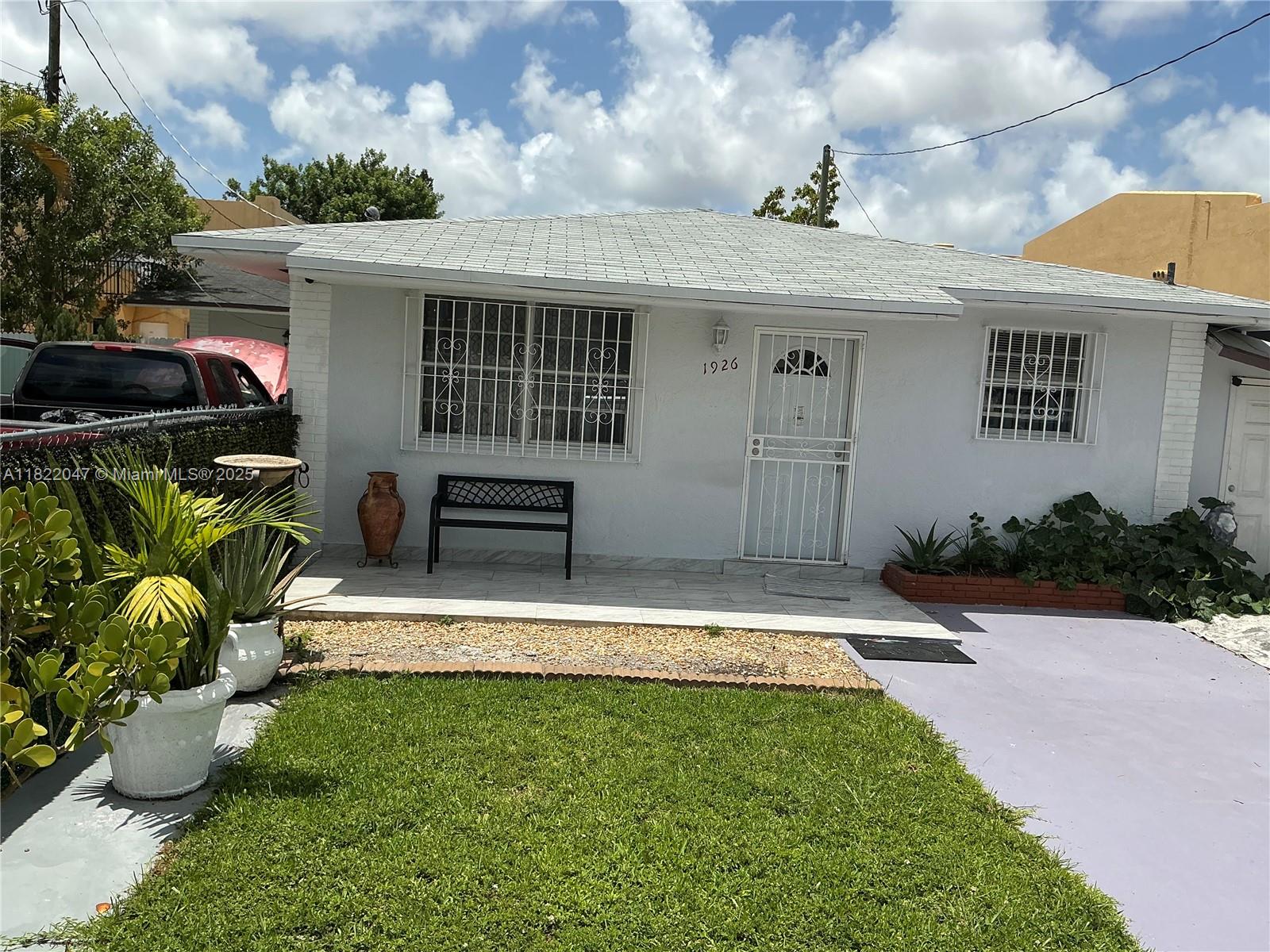 HOLLEMAN MANOR - Residential Income
