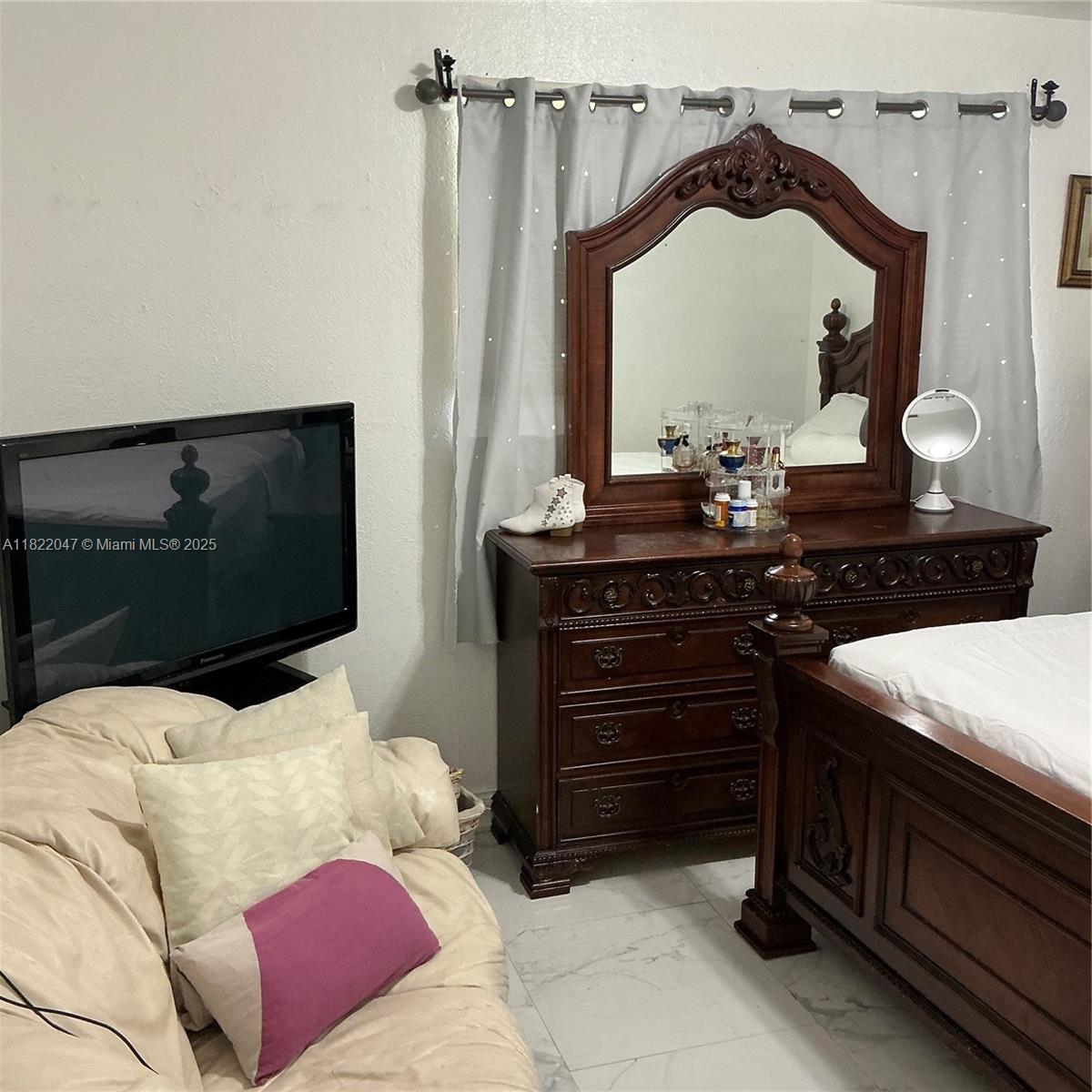 HOLLEMAN MANOR - Residential Income