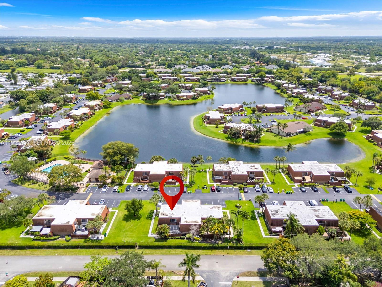 C H E ACRES - Residential