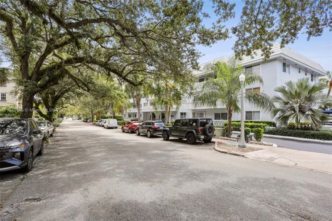 Photo of 100 Edgewater Dr #142, Coral Gables, FL 33133 (MLS # A11875545)