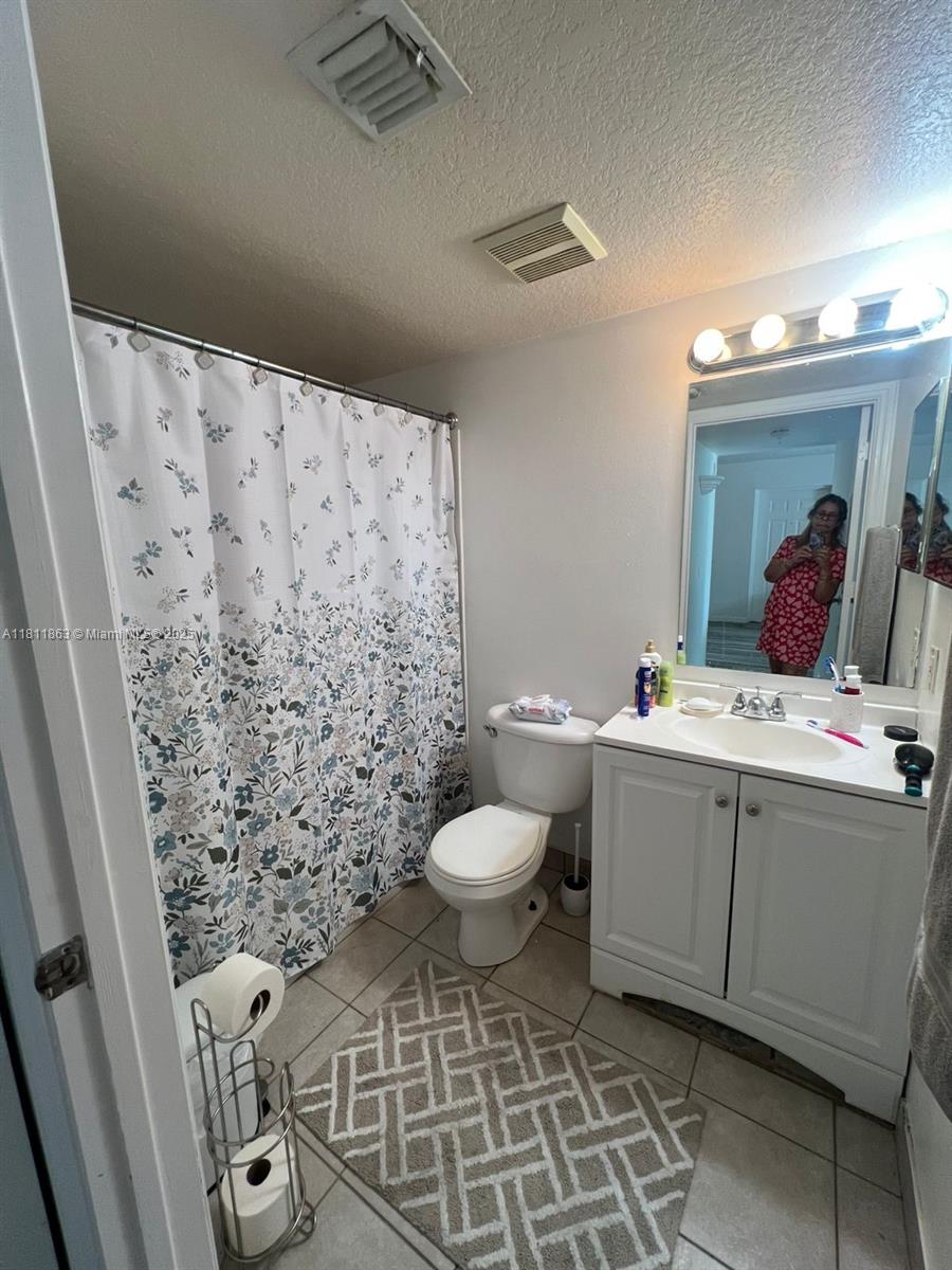 VILLA DEL SOL CONDO - Residential Lease
