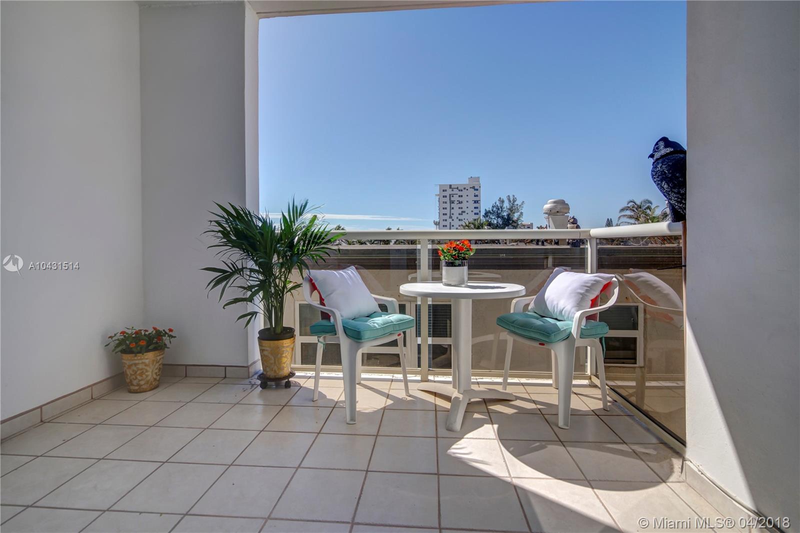 LAUREL HOUSE CONDO - Residential