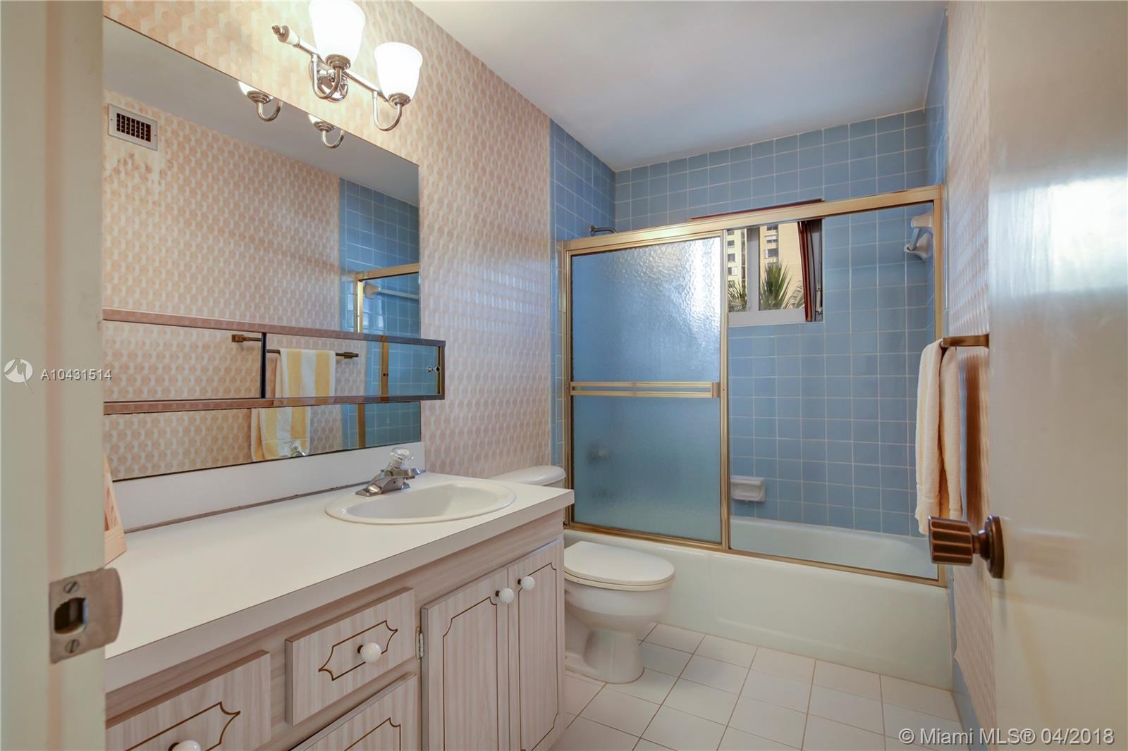 LAUREL HOUSE CONDO - Residential