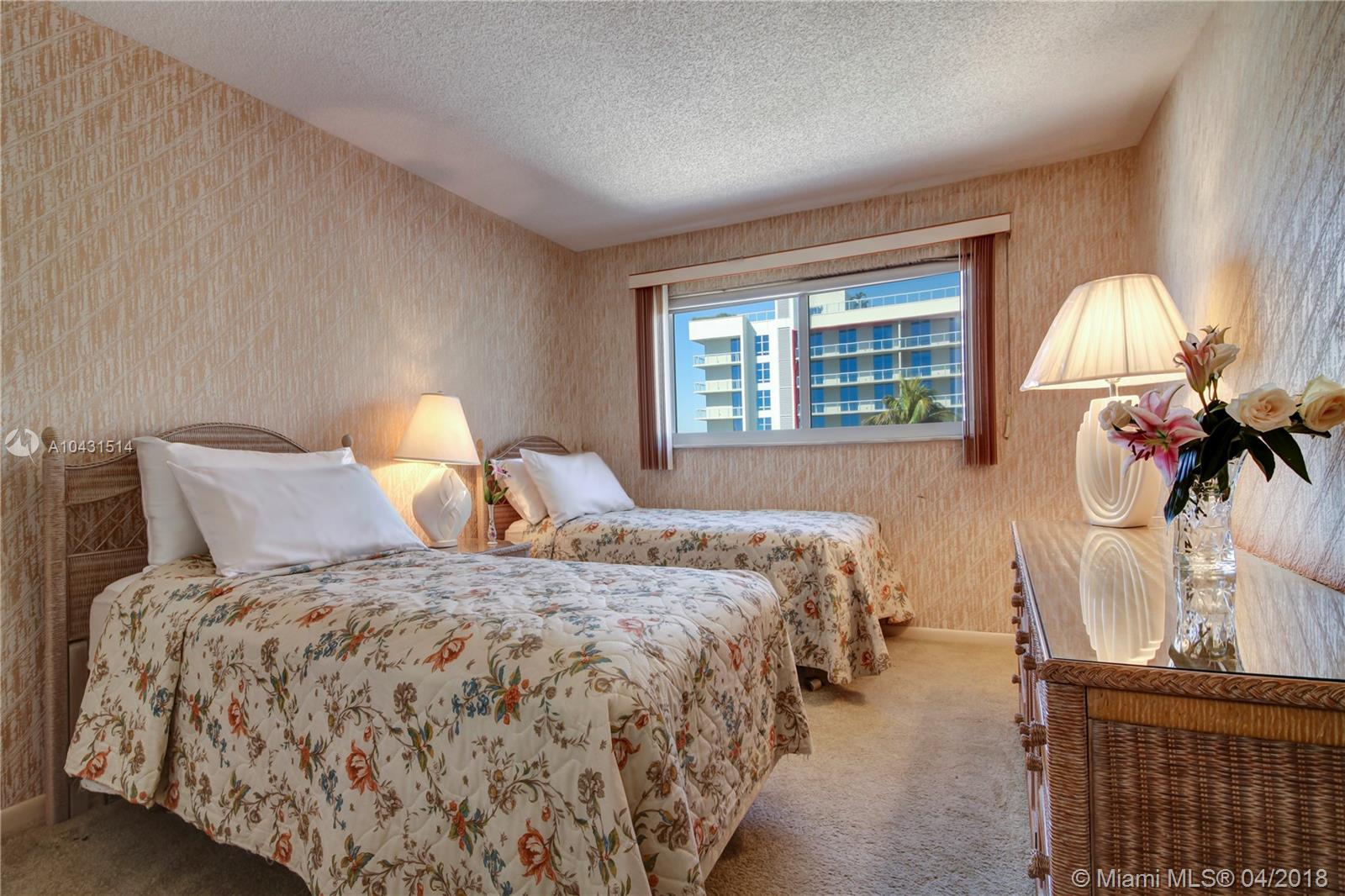 LAUREL HOUSE CONDO - Residential