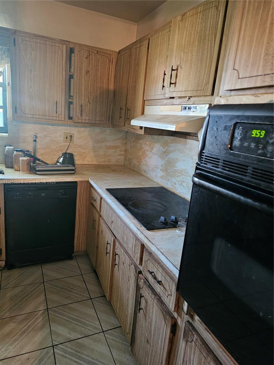 1970 NW 187th Ter