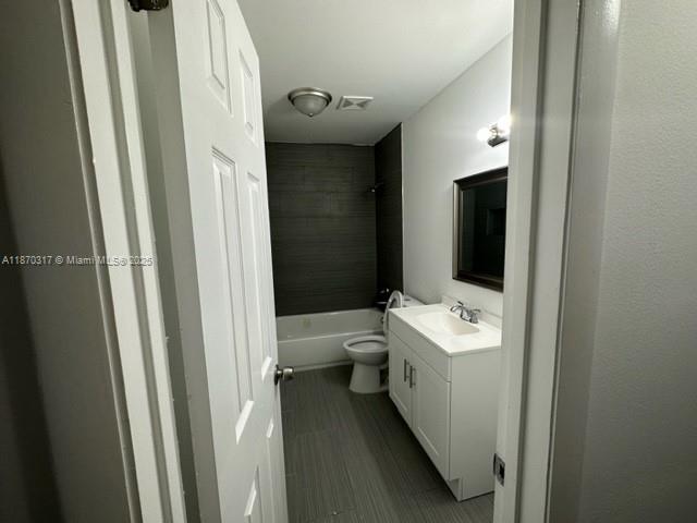 SUNRISE TOWNE PREFERRED 4 - Residential