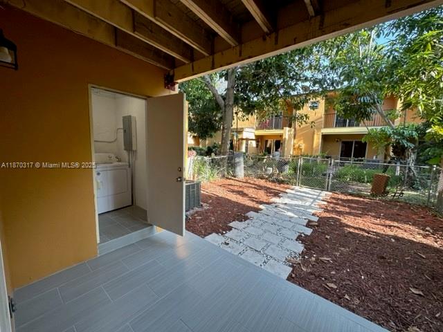 SUNRISE TOWNE PREFERRED 4 - Residential