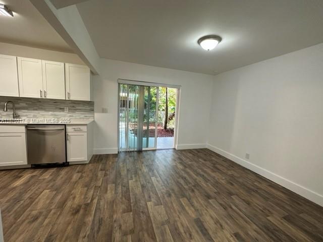 SUNRISE TOWNE PREFERRED 4 - Residential