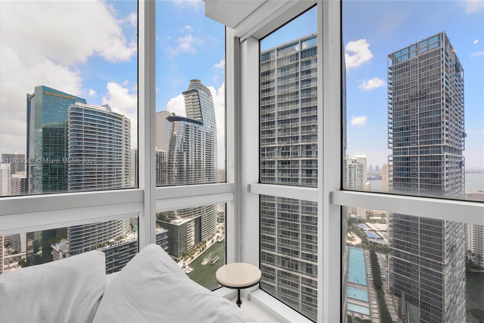 500 BRICKELL EAST CONDO - Residential