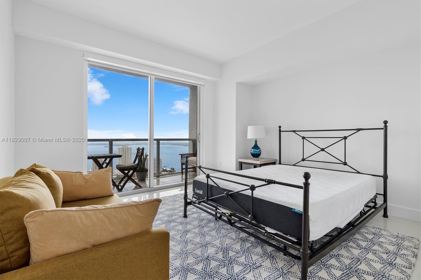 500 BRICKELL EAST CONDO - Residential