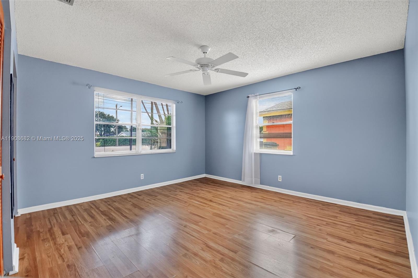 FLORAL PARK LANTANA - Residential Lease