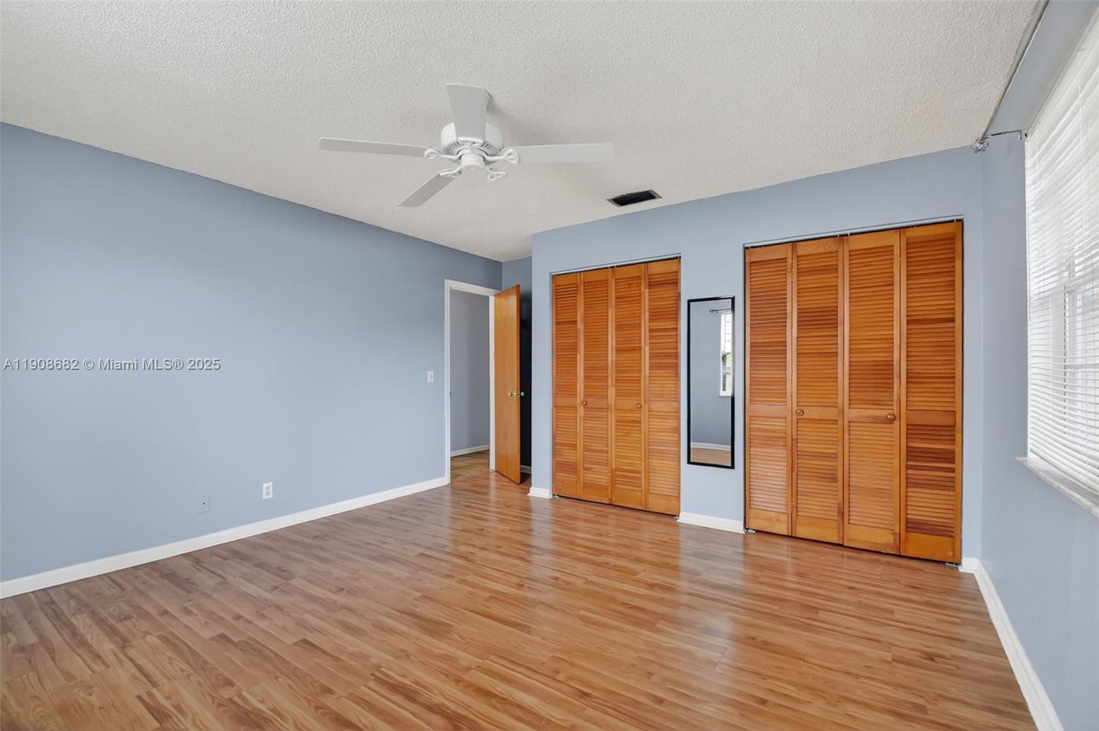 FLORAL PARK LANTANA - Residential Lease