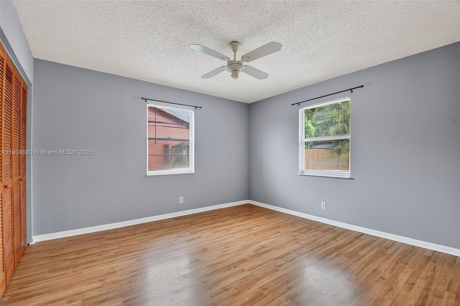 FLORAL PARK LANTANA - Residential Lease