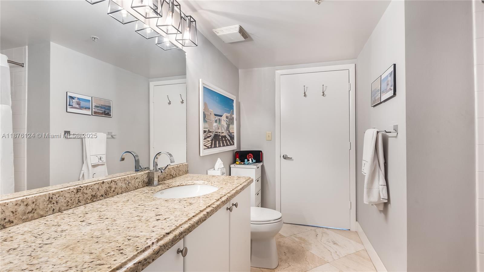 TIDES AT BRIDGESIDE SQUAR - Residential