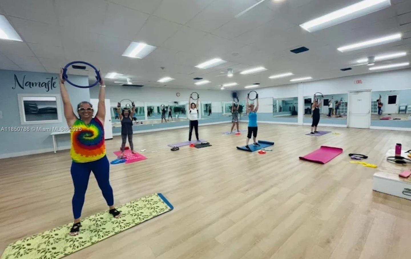 RACQUET CLUB APTS AT BONA - Residential