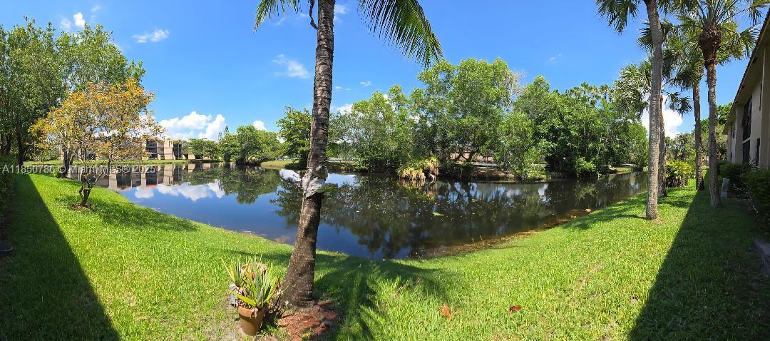 RACQUET CLUB APTS AT BONA - Residential