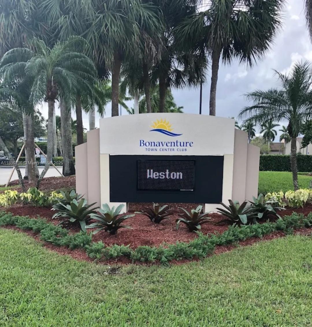 RACQUET CLUB APTS AT BONA - Residential