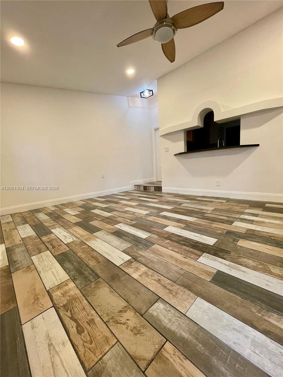 PEMBROKE LAKES SOUTH - Residential Lease