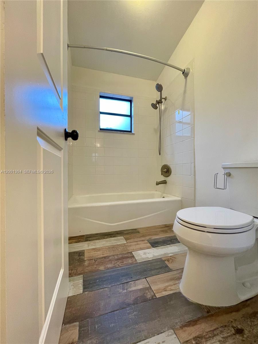 PEMBROKE LAKES SOUTH - Residential Lease