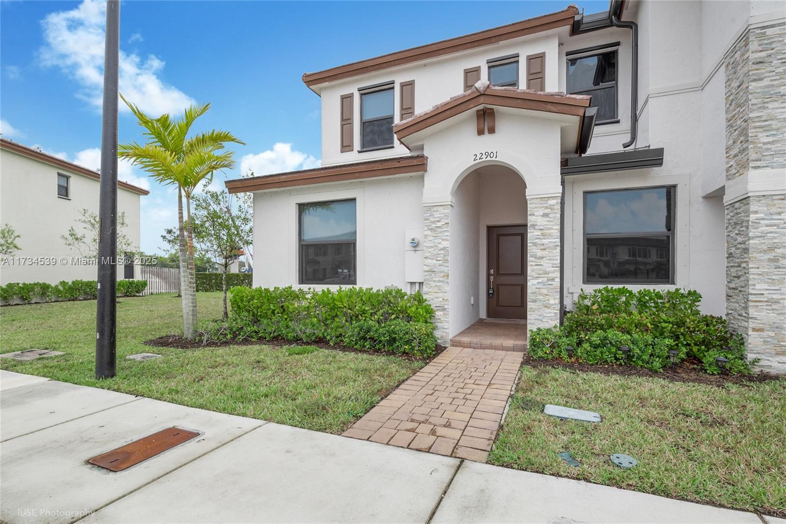 22901 Sw 99th Ave 22901, Cutler Bay, Miami-Dade County, Florida - 3 Bedrooms  
3 Bathrooms - 