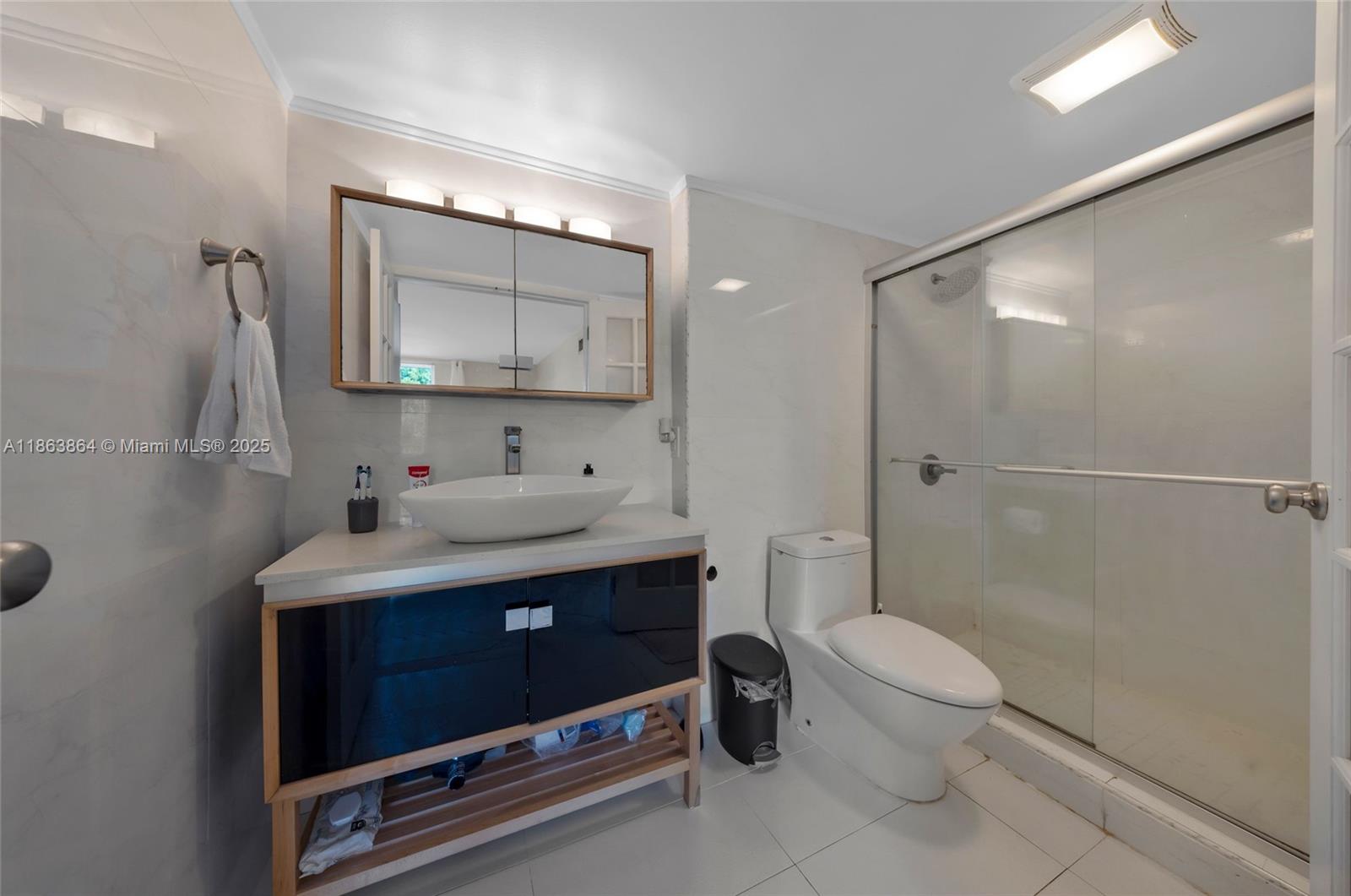 CARIBBEAN BREEZE CONDO - Residential