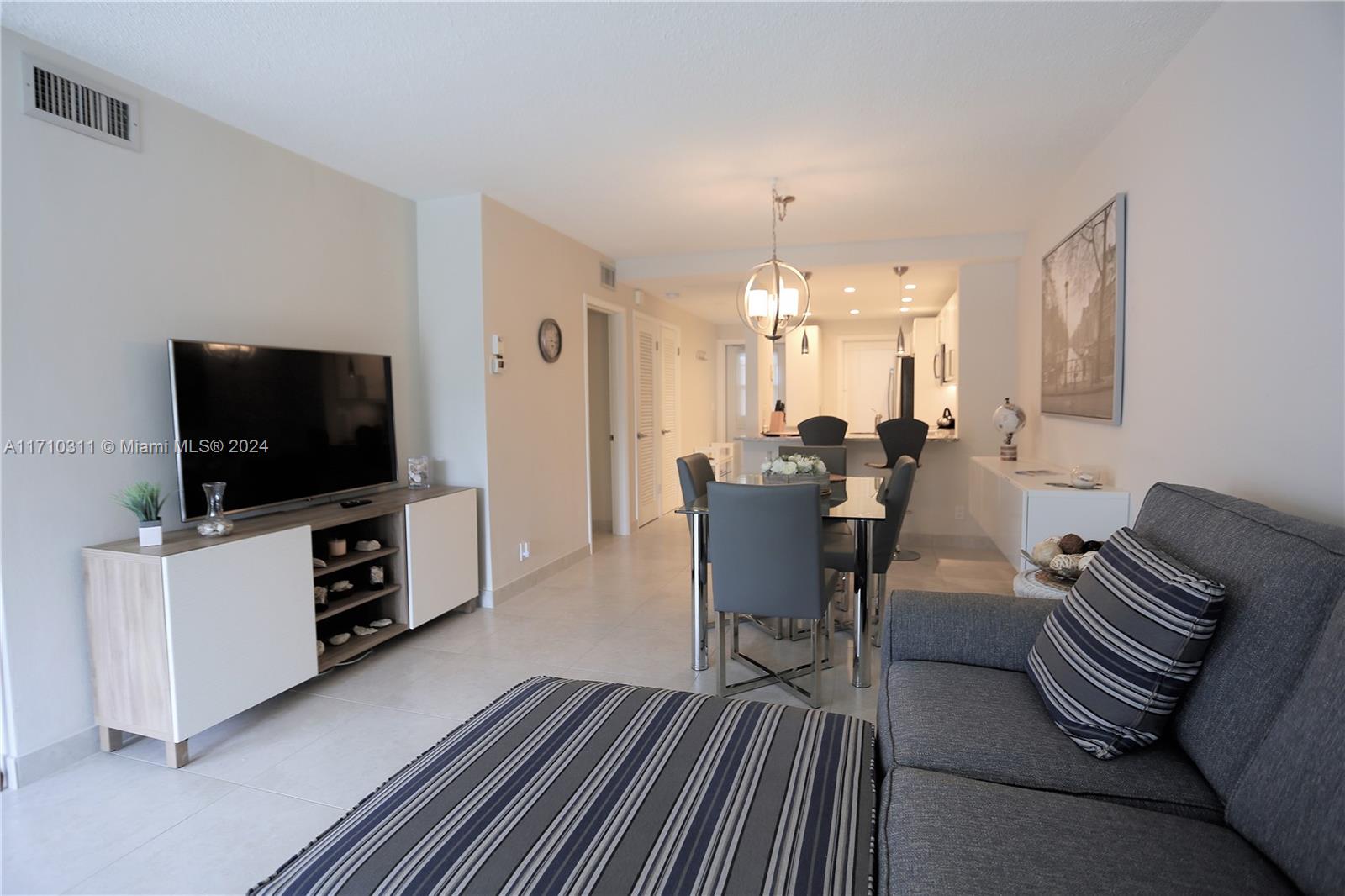 ISLE OF PARADISE CO-OP - Residential Lease