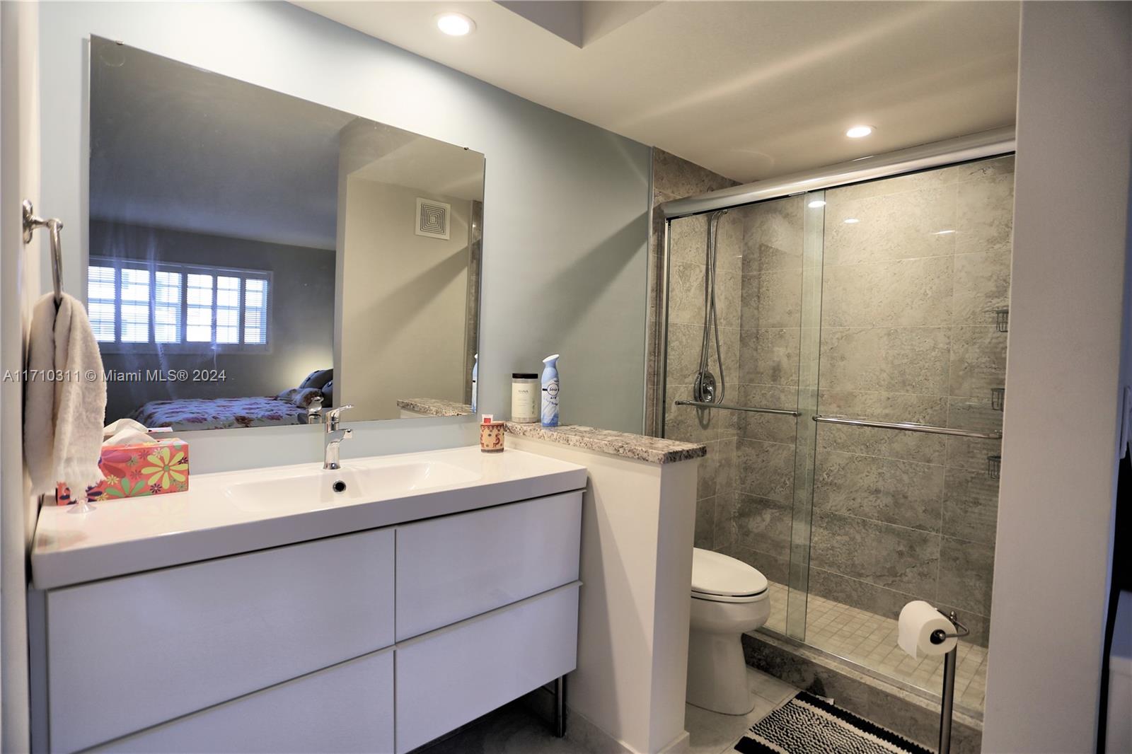 ISLE OF PARADISE CO-OP - Residential Lease