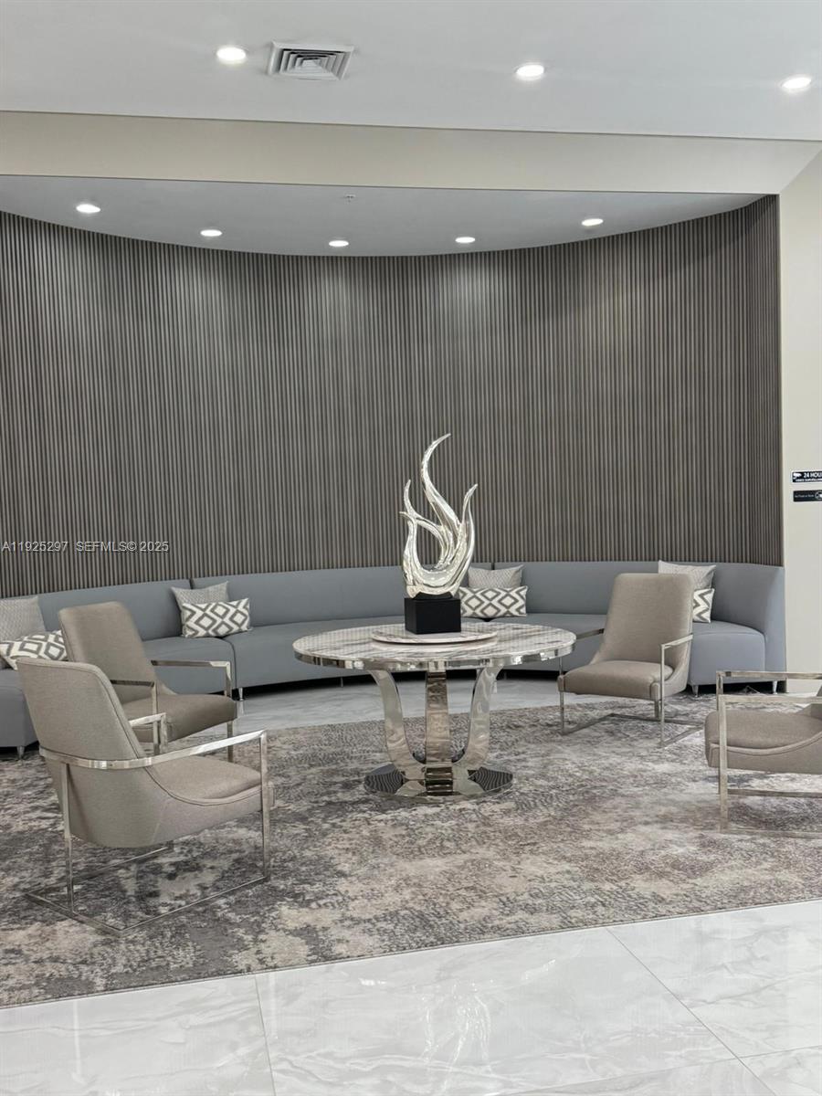 18800 NE 29th Ave 1008