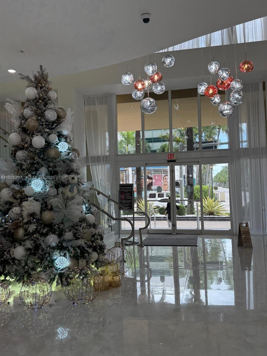 18800 NE 29th Ave 1008