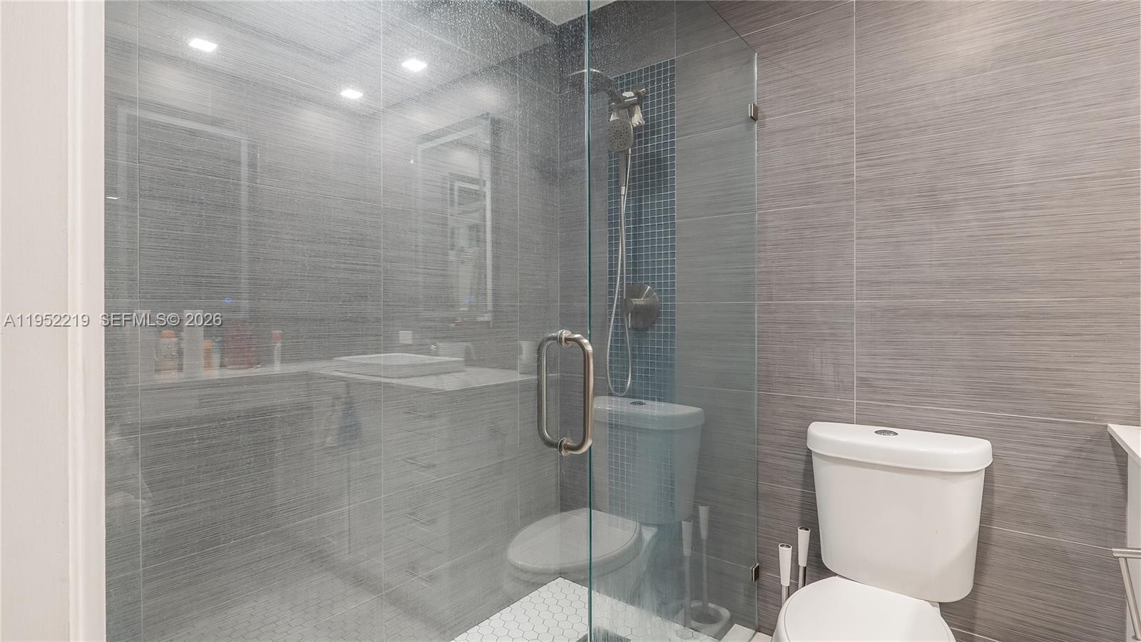 SUMMIT PINES UNIT 3 - Residential