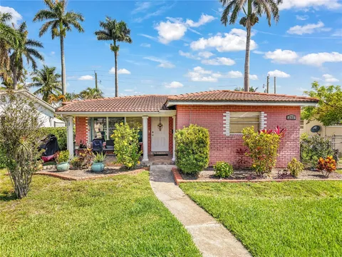 232 SE 6th St, Dania Beach, FL 33004 - MLS#: A11797984