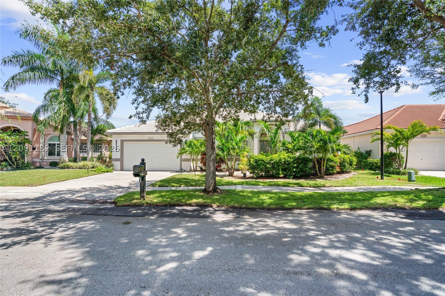 6420 Mallards Way, Coconut Creek, FL, 33073/$735,000 1 6420 Mallards Way