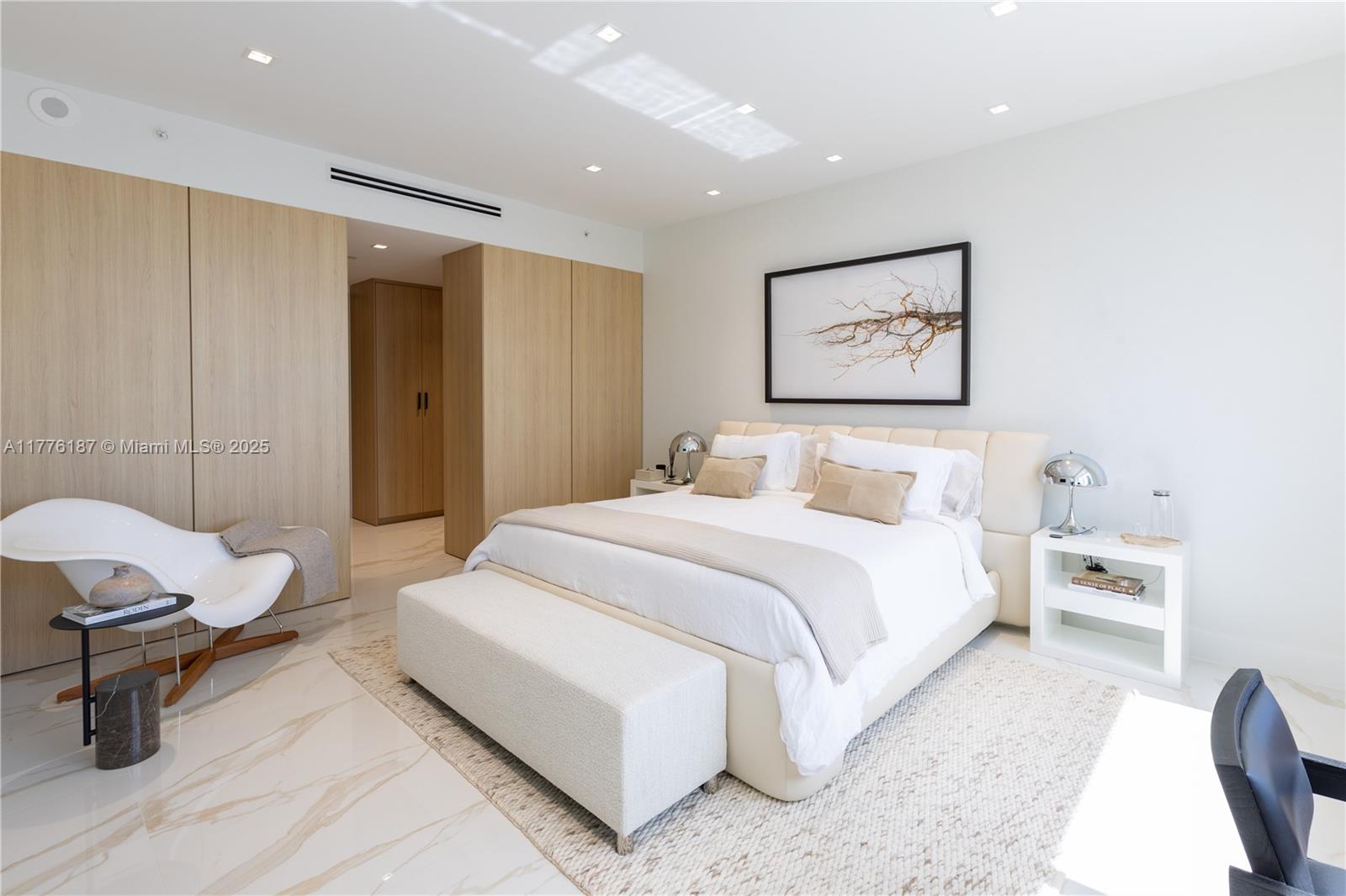 MILLENNIUM TOWER RESIDENC - Residential