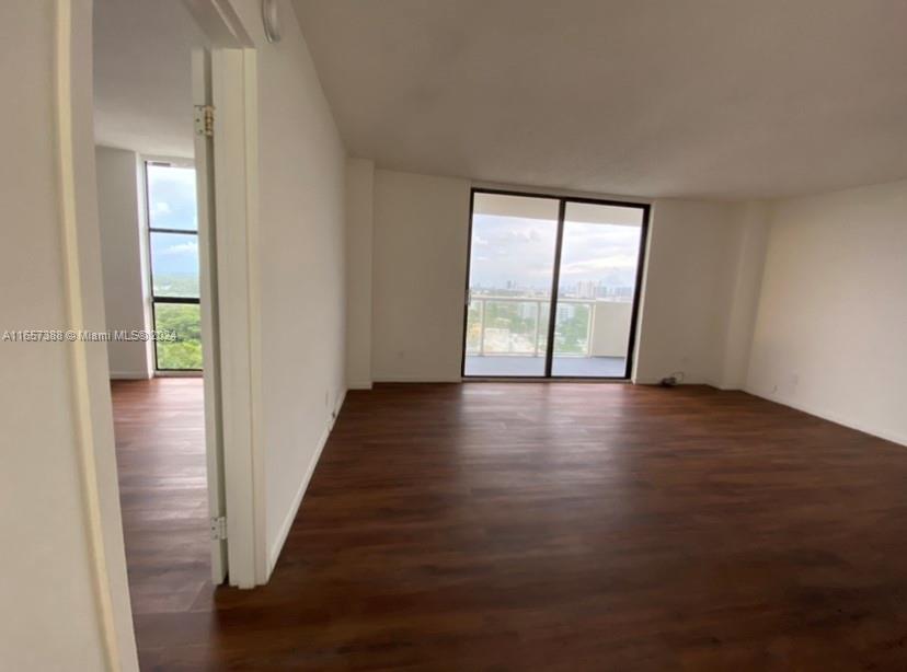 SAILBOAT CAY CONDO - Residential
