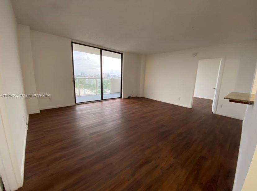 SAILBOAT CAY CONDO - Residential
