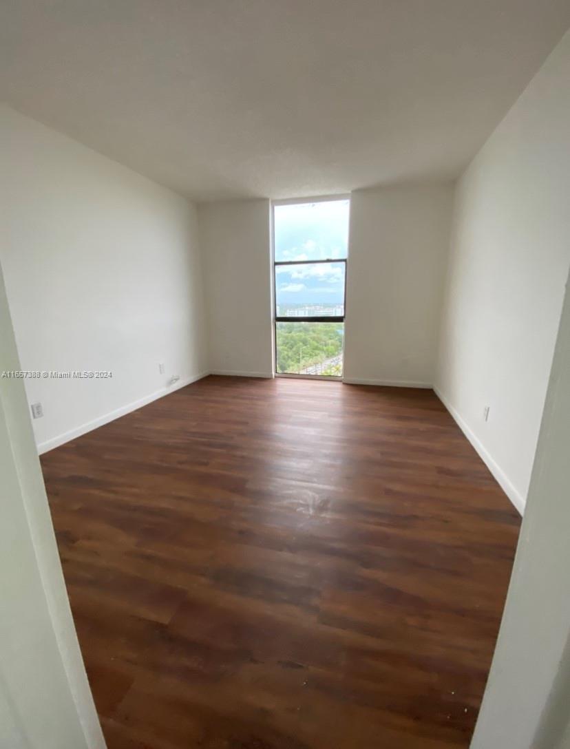 SAILBOAT CAY CONDO - Residential