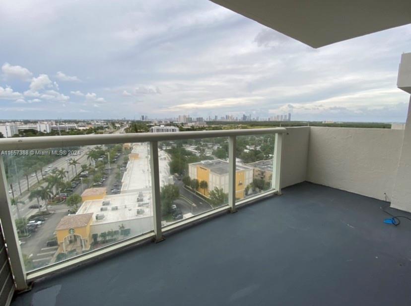 SAILBOAT CAY CONDO - Residential