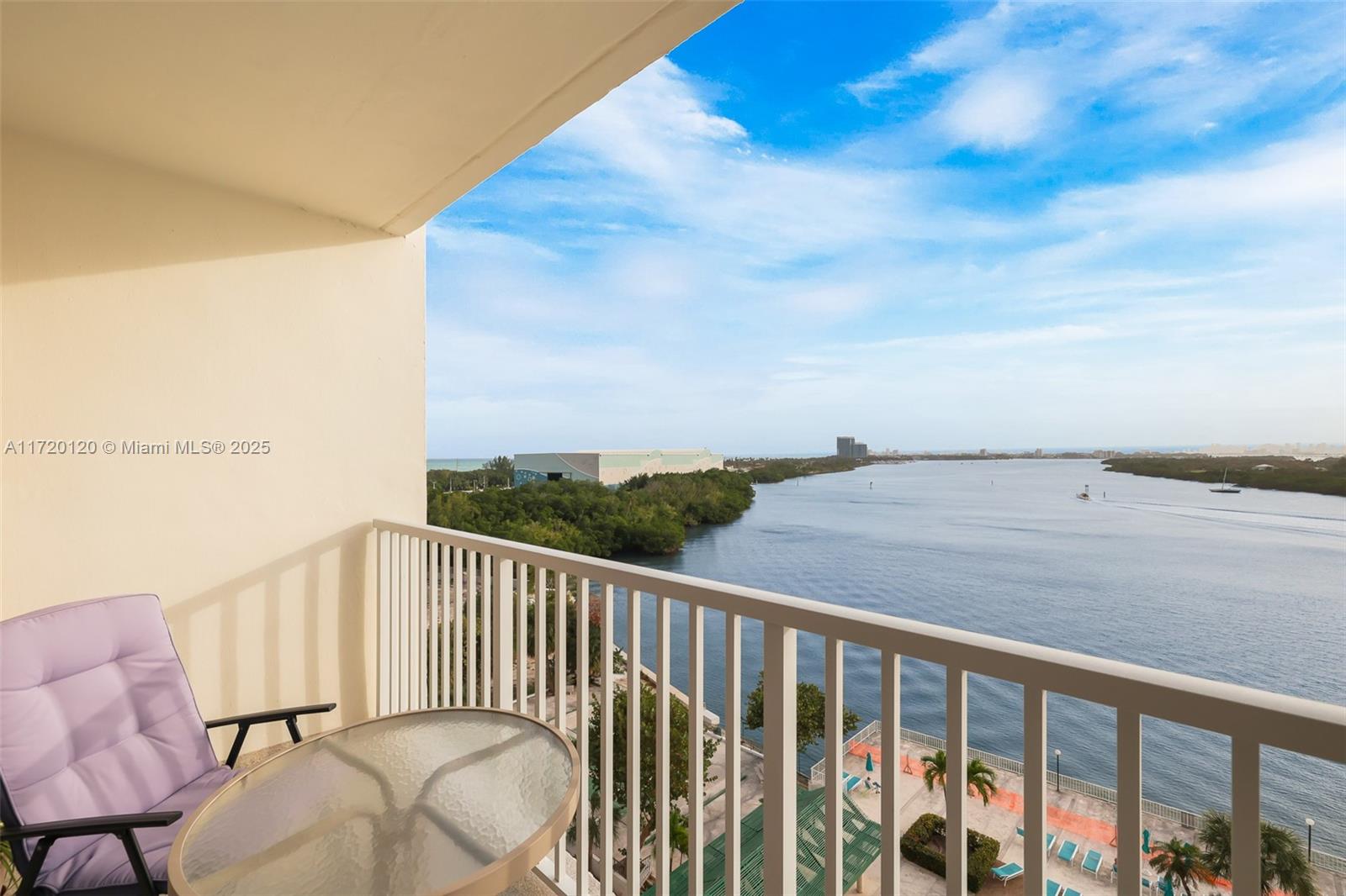 ARLEN HOUSE CONDO - Residential
