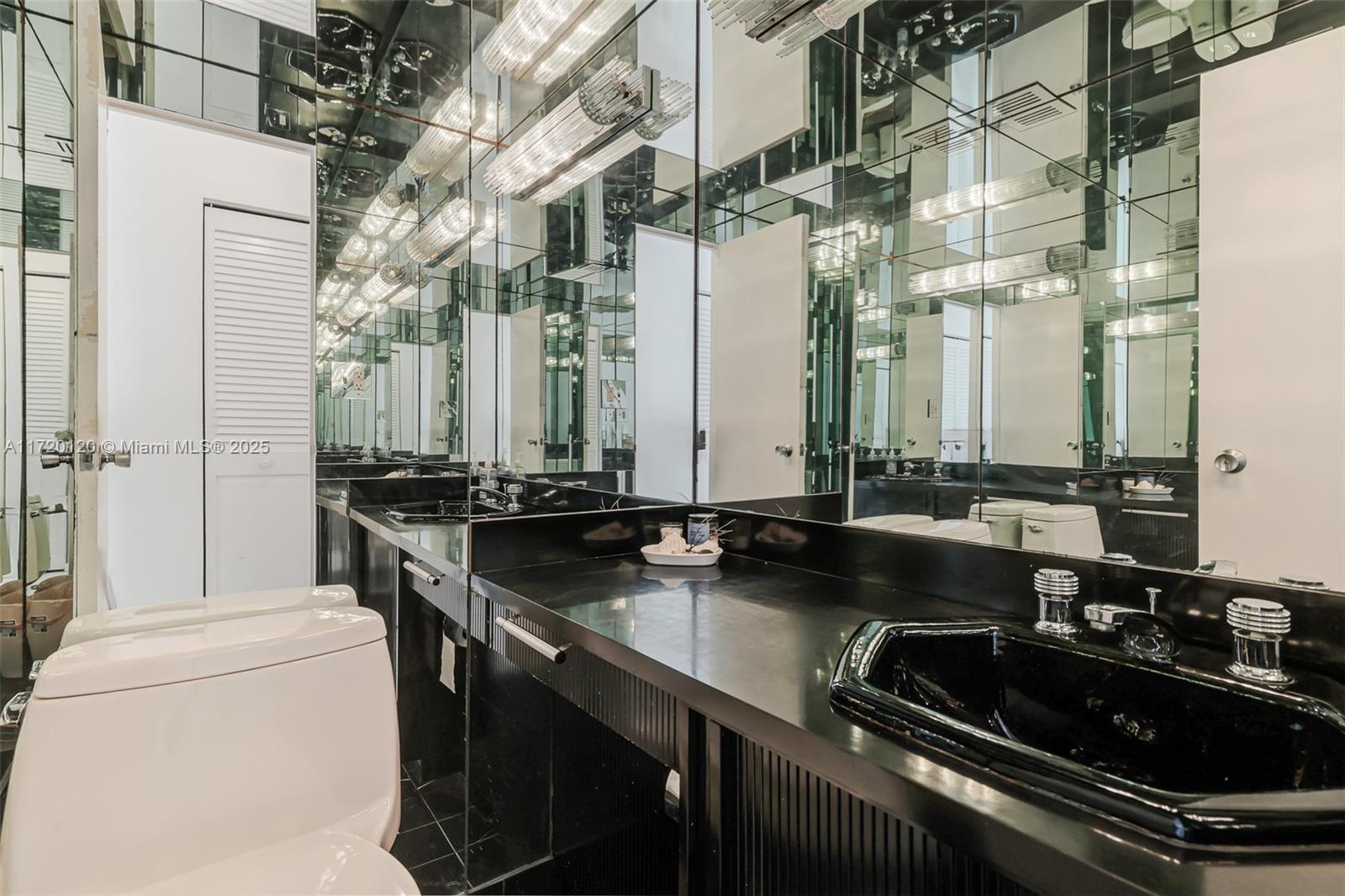 ARLEN HOUSE CONDO - Residential